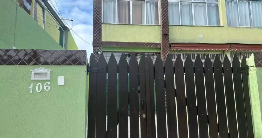 CASA À VENDA FÁCIL ACESSO À PRAIA DO FORTE, CABO FRIO/RJ