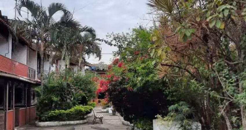 Casa duplex em condomínio fechado, ville blanche - cabo frio/rj