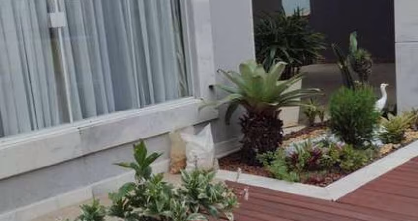 LINDA CASA NO CONDOMÍNIO DOS PÁSSAROS À VENDA - CABO FRIO/RJ
