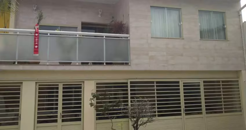 VENDE-SE – EXCELENTE CASA EM CONDOMÍNIO NO BRAGA, CABO FRIO/ RJ
