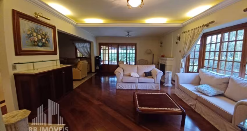 RR5548 Casa 320m² CONDOMÍNIO RESIDENCIAL ALPHAVILLE 10 - OPORTUNIDADE - 4 Dorms 4 Vagas - Santana de Parnaíba, SP - Ótima Localização - ALPHAVILLE