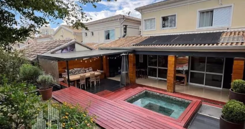 RR7564 Casa 243m² CONDOMÍNIO TAMBORÉ 7 - OPORTUNIDADE - 3 Suítes 4 Vagas - Santana de Parnaíba, SP - Ótima Localização - TAMBORÉ