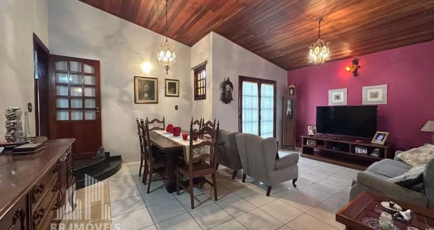 RR7788 Casa 165m² CONDOMÍNIO RESIDENCIAL 4 - OPORTUNIDADE - 3 Dorms 4 Vagas - Santana de Parnaíba, SP - Ótima Localização - ALPHAVILLE
