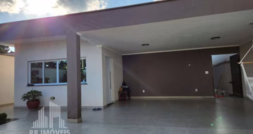 RR0173D CASA A VENDA 170m² ANALÂNDIA  - OPORTUNIDADE - 3 Dorms 4 Vagas - Analândia, SP - Ótima Localização