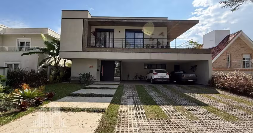 Rr8584 casa 440m² condomínio residencial 12 - oportunidade - 4 suítes 9 vagas - santana de parnaíba, sp - ótima localização - alphaville