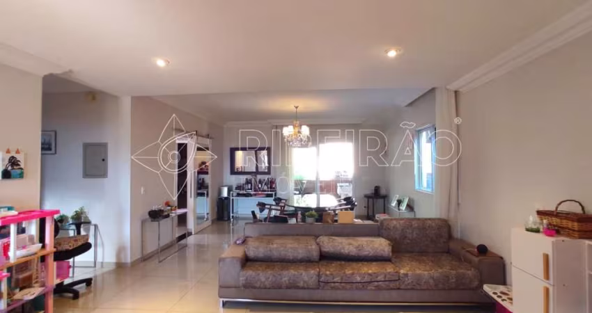 Casa Sobrado com 4 dormitórios e piscina no Estação Primavera