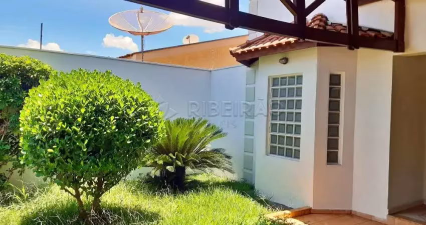 Sobrado no bairro ribeirânia, 03 dormitórios com armários planejados sendo 01 suite, piscina, churrasqueira e 04 vagas de garagem.