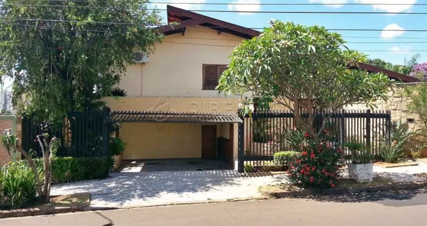 Casa térrea no Bairro Jd. São Luiz com 04 dormitórios sendo 02 suites, sauna, piscina, varanda gourmet com churrasqueira, 04 vagas de garagem.