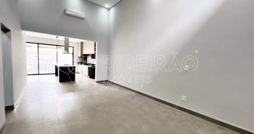 Casa térrea em condomínio fechado, 03 suítes com armários planejados, piscina e churrasqueira.