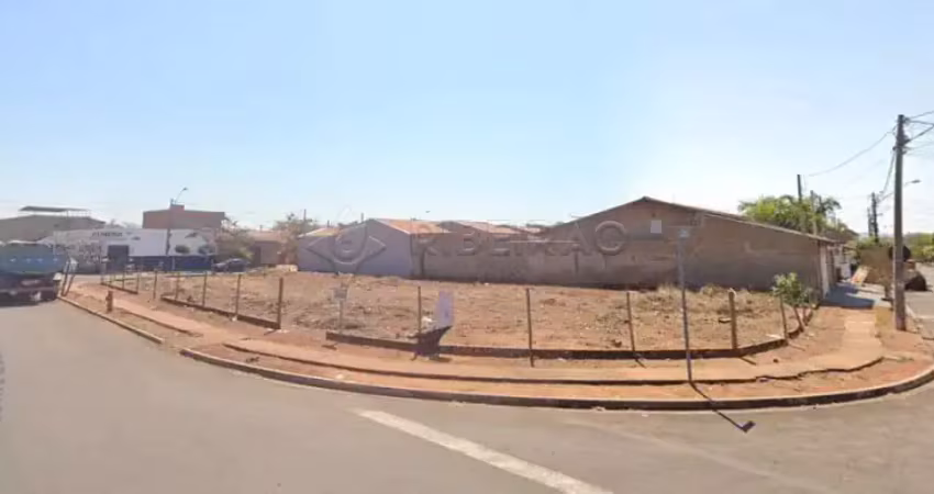 Terreno para venda com 830m² de esquina no Jardim Angelo Jurca