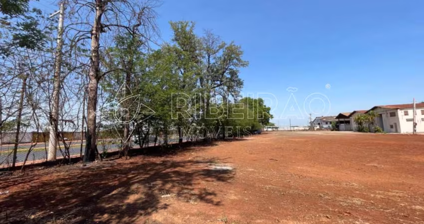 Terreno comercial à venda no Jardim Jóquei Club