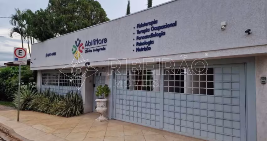 Prédio comercial com 15 salas para locação no Alto da Boa Vista