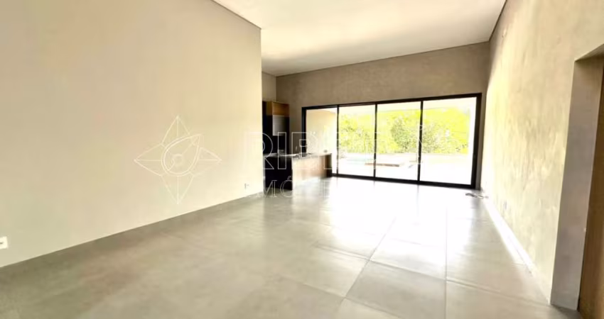 Casa térrea 3 suítes e piscina à venda Condomínio Arara Verde