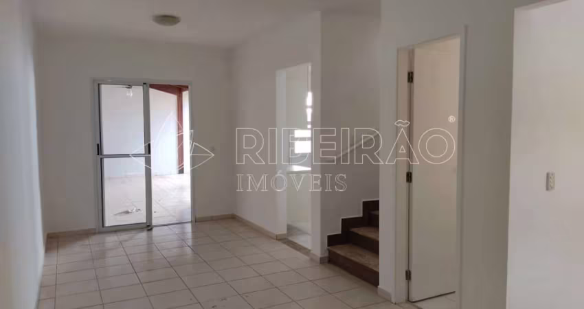 Casa sobrado com 03 dormitórios para locação em condomínio