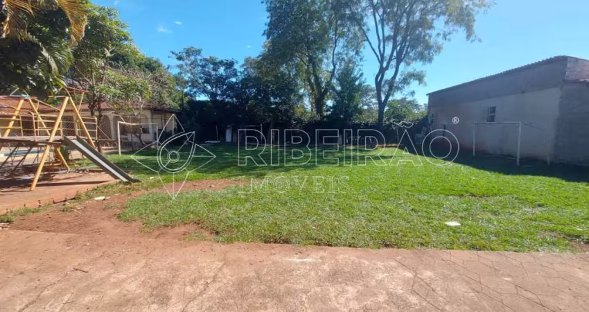 Casa com piscina e 04 dormitórios para locação no Itanhangá