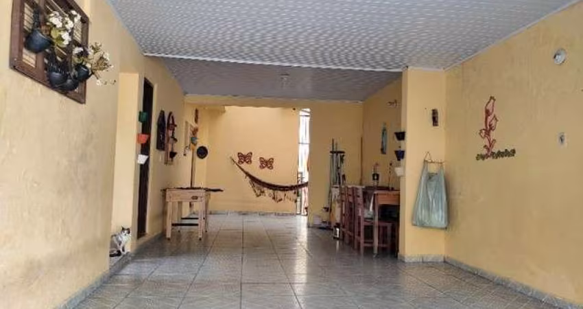 Sobrado à venda no Jardim Guaianazes com 200m² 5dormitórios 3 banheiros 2 vagas