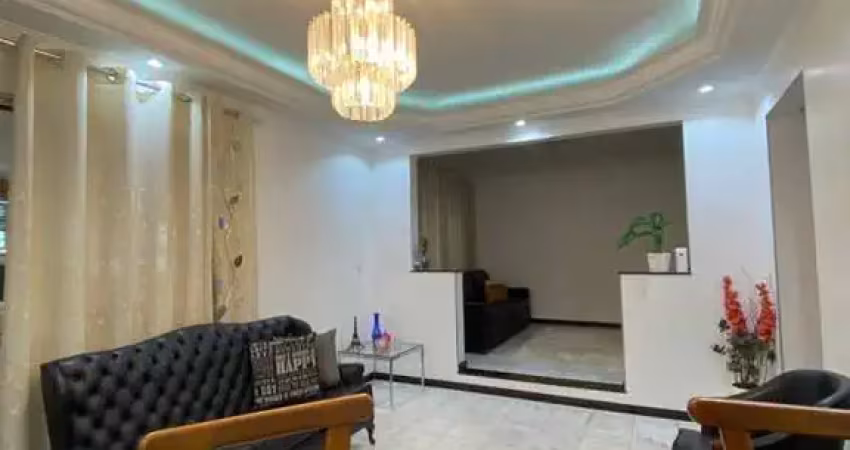 Casa a venda no bairro santa terezinha com 3 dormitórios, 1 suíte e 3 vagas.