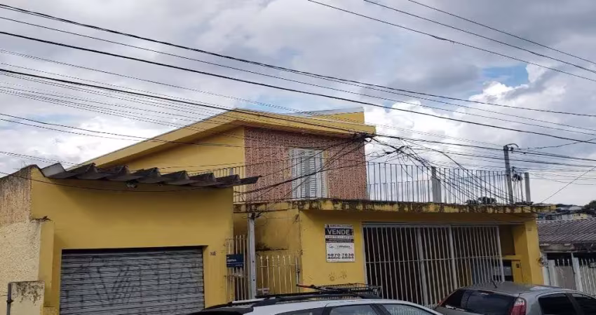 Sobrado com potencial para investimento e reforma - oportunidade imperdível