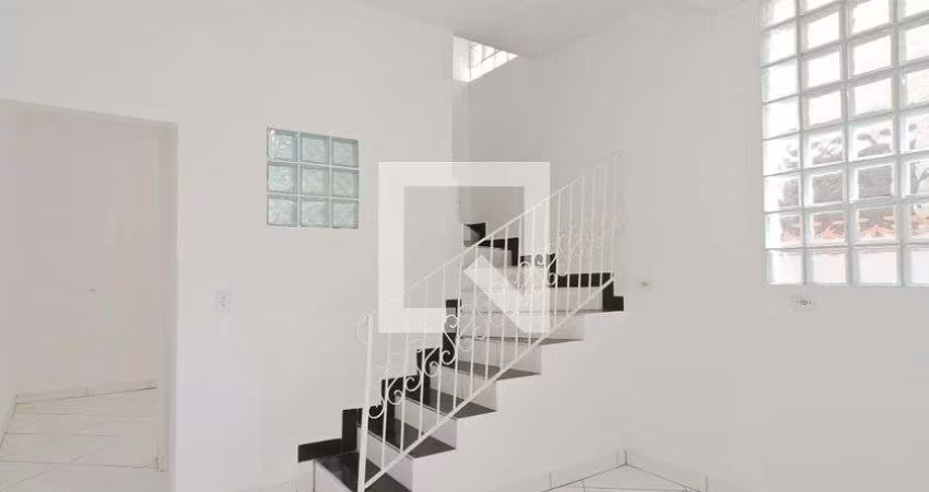Casa à Venda - Jardim Peri, 2 Quartos,  100 m2