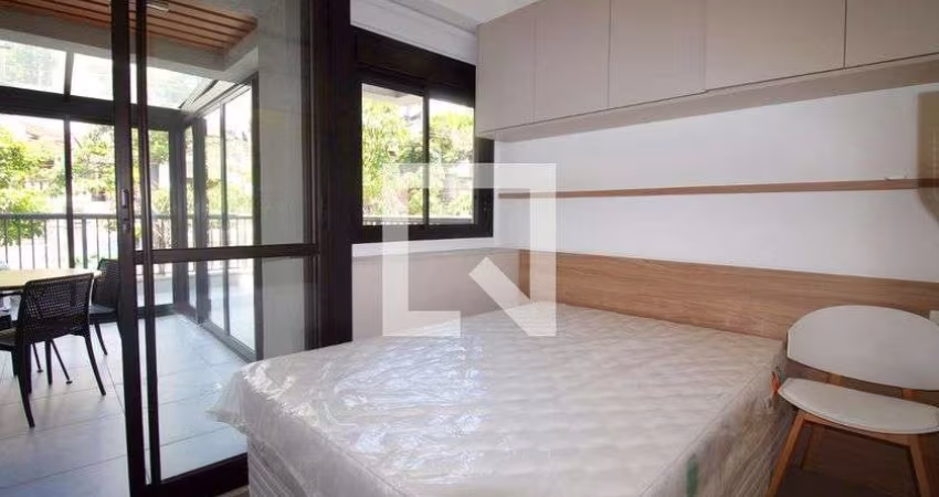 Apartamento à Venda - Vila Madalena, 1 Quarto,  40 m2