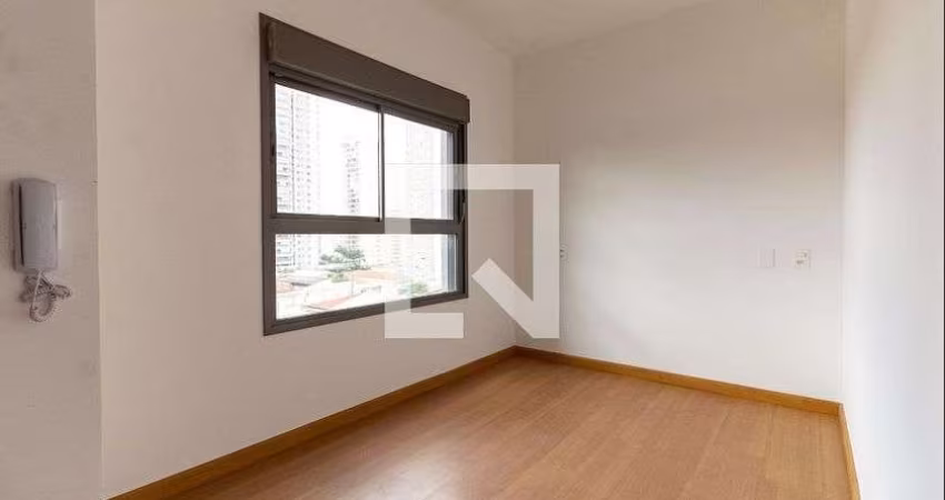Apartamento à Venda - Bosque da Saúde, 1 Quarto,  32 m2