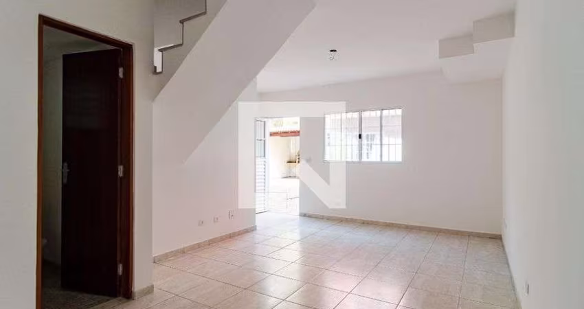 Casa à Venda - Vila Campestre, 2 Quartos,  75 m2