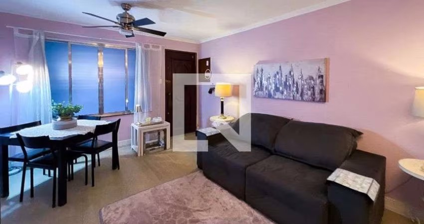 Casa à Venda - Moema, 2 Quartos,  88 m2