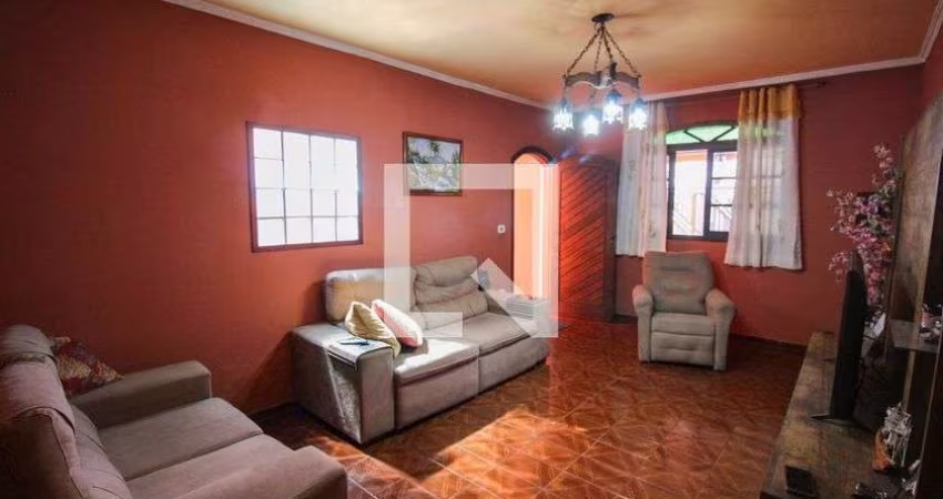 Casa à Venda - Vila Jacuí, 3 Quartos,  240 m2