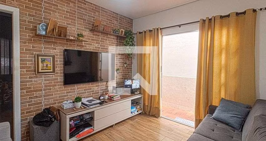 Casa à Venda - Vila Liviero, 2 Quartos,  125 m2