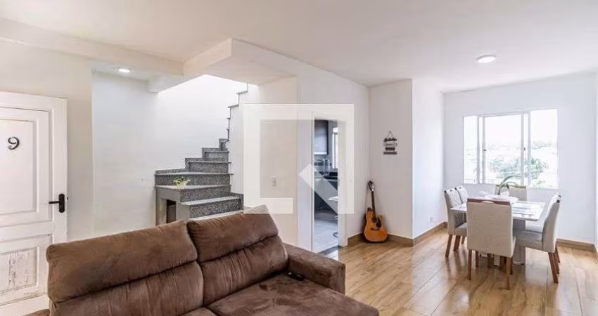 Casa à Venda - Jardim Jussara, 3 Quartos,  130 m2