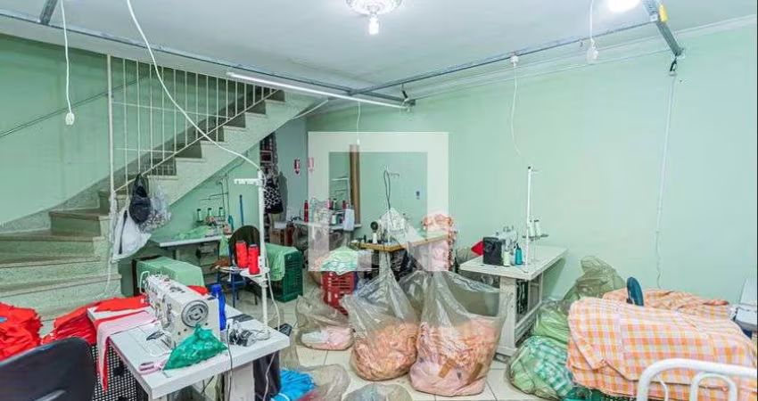 Casa à Venda - Jardim Peri, 3 Quartos,  160 m2