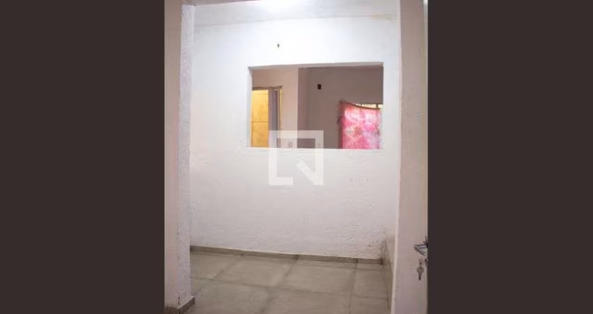 Casa à Venda - Vila Jacuí, 1 Quarto,  45 m2