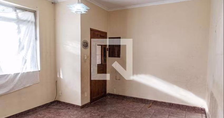 Casa à Venda - Ipiranga, 2 Quartos,  88 m2