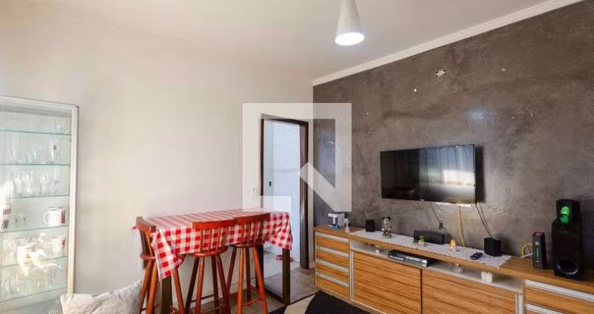 Casa à Venda - Jardim Peri, 2 Quartos,  140 m2
