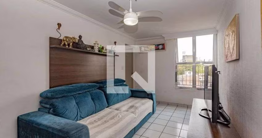 Apartamento à Venda - Bosque da Saúde, 2 Quartos,  62 m2