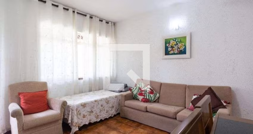 Casa à Venda - Água Fria, 2 Quartos,  70 m2