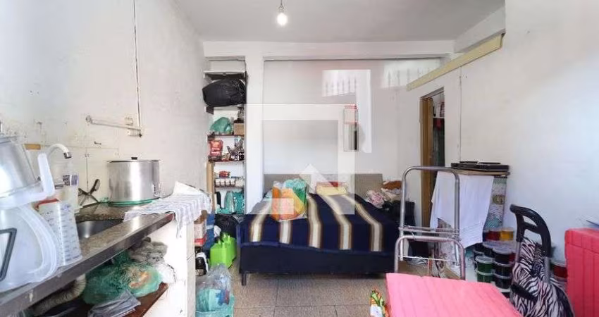 Casa à Venda - Vila Sabrina , 1 Quarto,  250 m2
