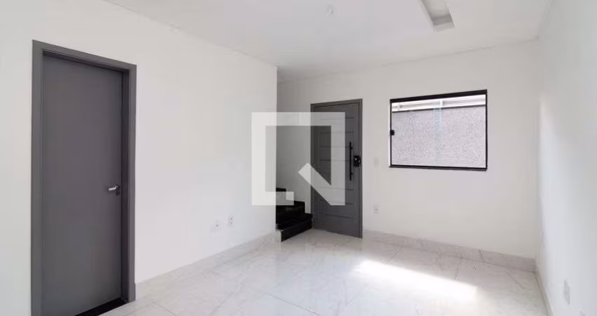 Casa à Venda - Ermelino Matarazzo, 2 Quartos,  82 m2