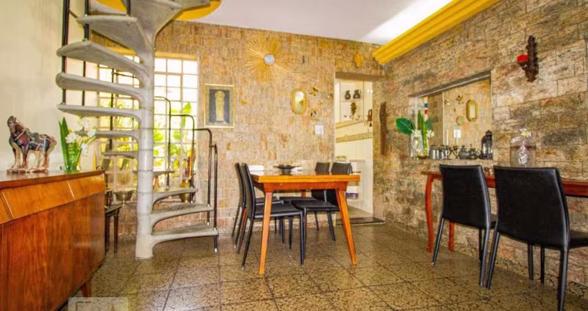 Casa à Venda - Belém, 2 Quartos,  152 m2