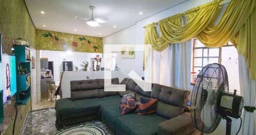 Casa à Venda - Itaquera, 3 Quartos,  75 m2
