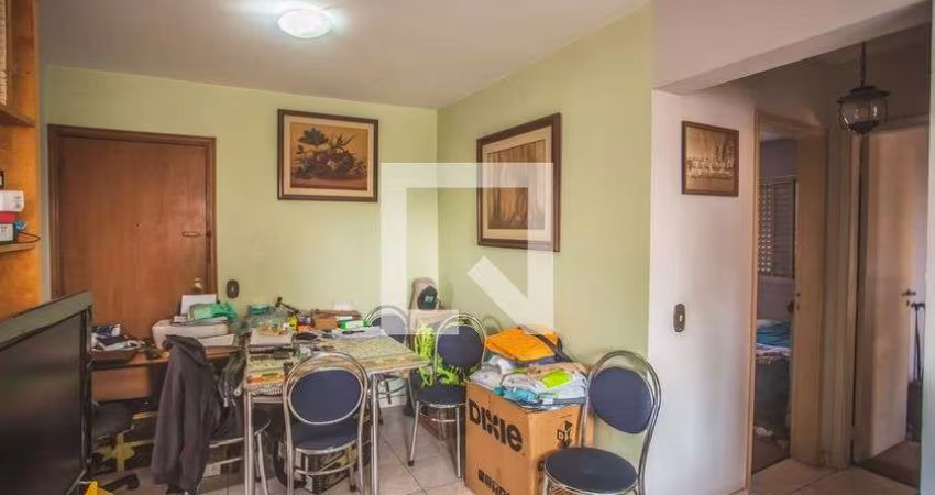 Apartamento à Venda - Saúde, 2 Quartos,  63 m2