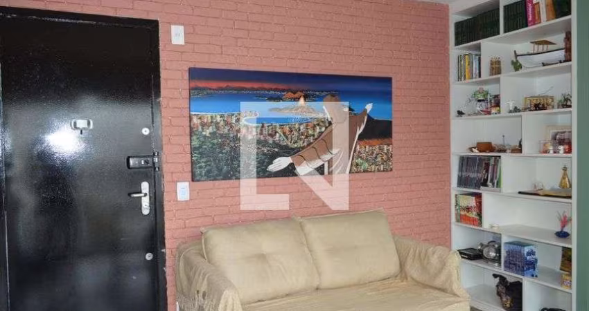 Apartamento à Venda - Liberdade, 1 Quarto,  27 m2
