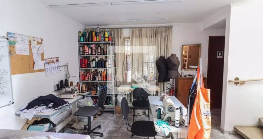 Casa à Venda - Jardim Éster Yolanda, 3 Quartos,  200 m2