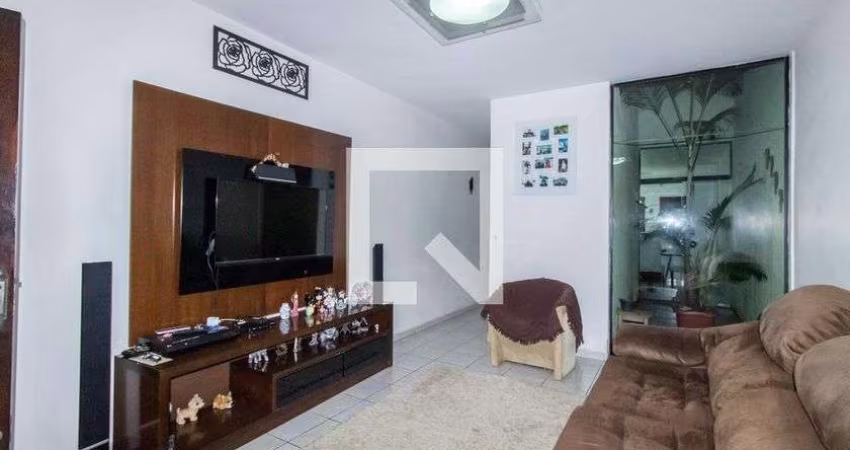 Casa à Venda - Vila Carmosina, 4 Quartos,  100 m2