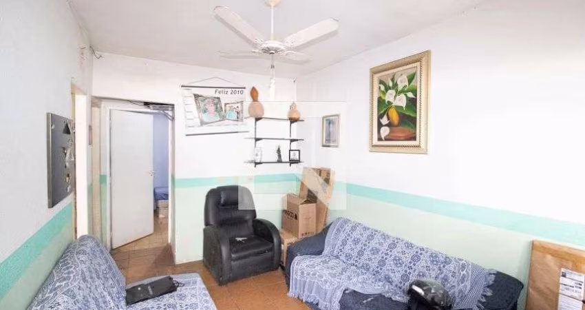 Casa à Venda - Jardim Éster Yolanda, 3 Quartos,  250 m2