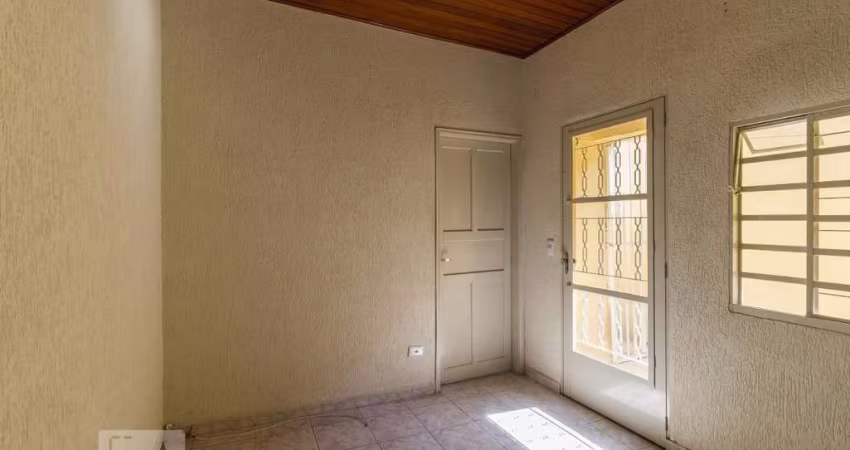 Casa à Venda - Vila Santa Clara, 3 Quartos,  85 m2