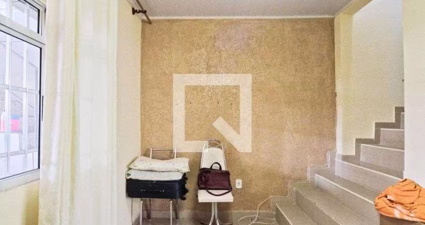 Casa à Venda - Jardim Peri, 4 Quartos,  220 m2