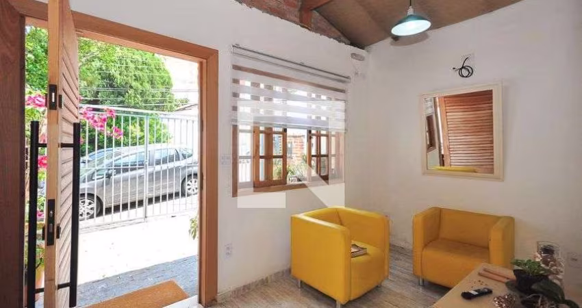Casa à Venda - Vila Sônia, 2 Quartos,  100 m2