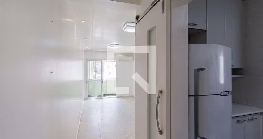 Apartamento à Venda - Bosque da Saúde, 2 Quartos,  58 m2