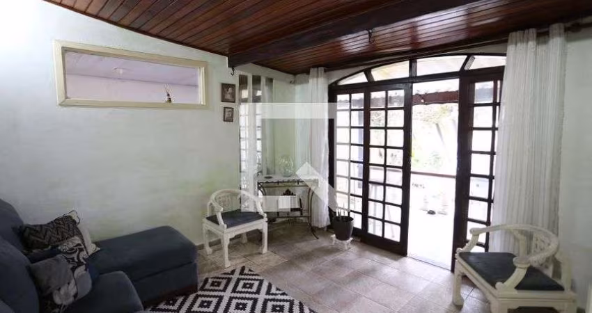 Casa à Venda - Vila Ré, 2 Quartos,  165 m2